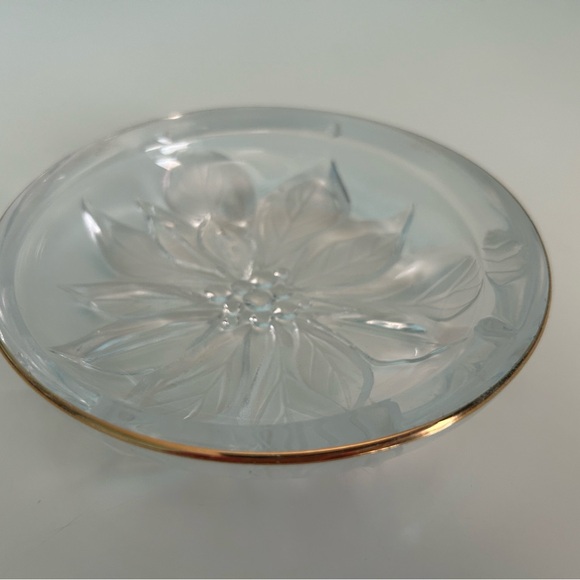 Crystal Poinsettia Candy Dish - Picture 2 of 6